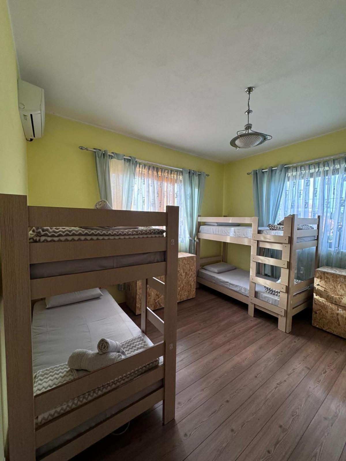 Blissful Hostel Shkoder Exterior photo